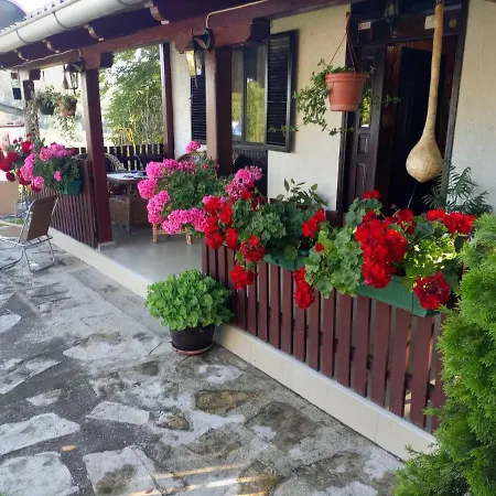 Savinacki Kutak Apartamento *